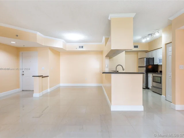 17125 N Bay Rd # 3104, Sunny Isles Beach FL 33160