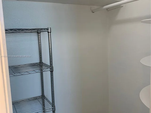 1020 Meridian Ave # 806, Miami Beach FL 33139