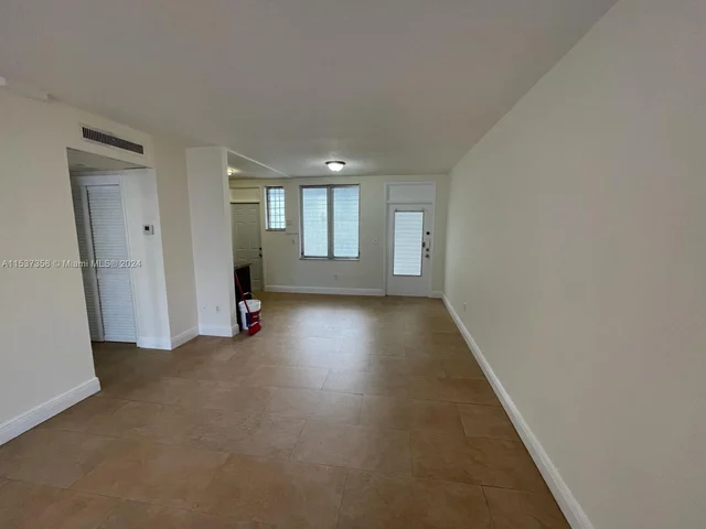 1150 Euclid Ave # 106, Miami Beach FL 33139