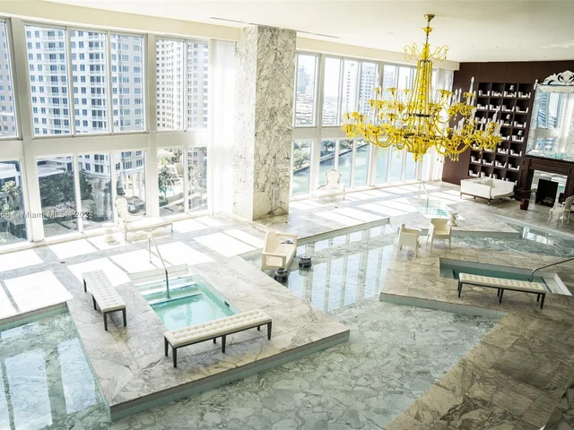 465 Brickell Ave # 5002, Miami FL 33131