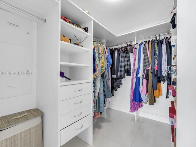 465 Brickell Ave # 5002, Miami FL 33131