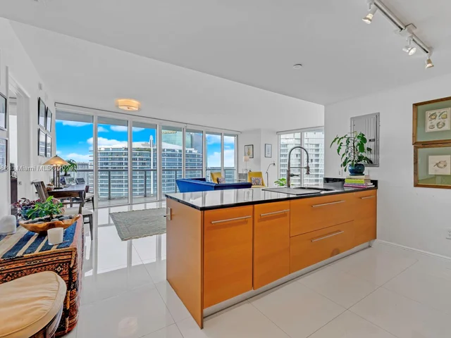 465 Brickell Ave # 5002, Miami FL 33131