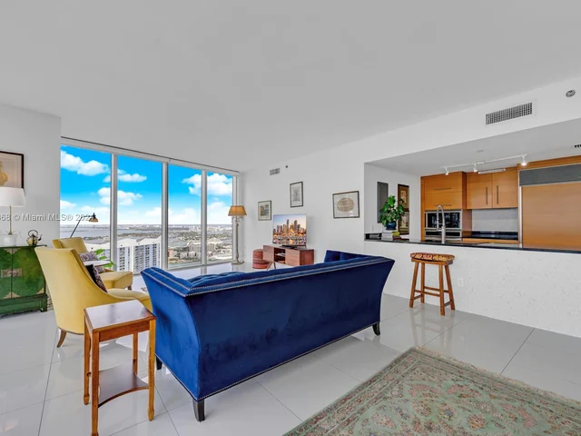 465 Brickell Ave # 5002, Miami FL 33131