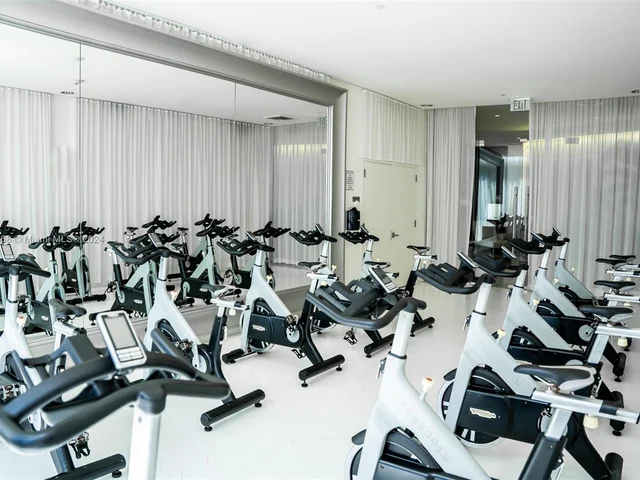 465 Brickell Ave # 5002, Miami FL 33131