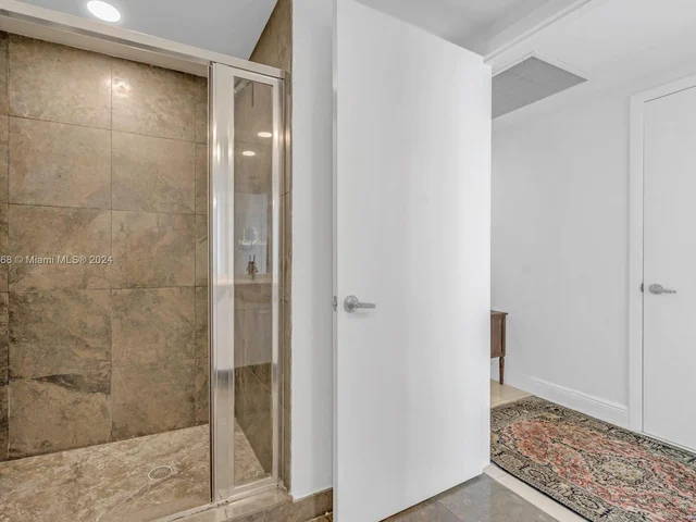 465 Brickell Ave # 5002, Miami FL 33131