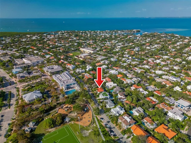 464 Fernwood Rd, Key Biscayne FL 33149