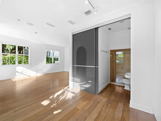 464 Fernwood Rd, Key Biscayne FL 33149