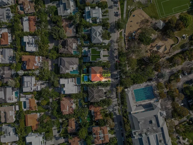 464 Fernwood Rd, Key Biscayne FL 33149