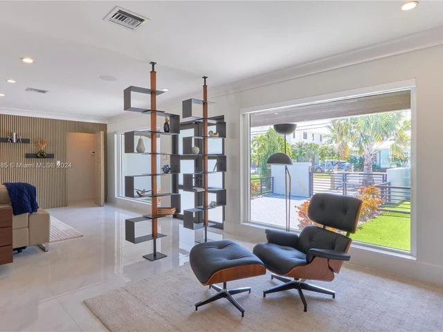 1601 SE 11th St, Fort Lauderdale FL 33316