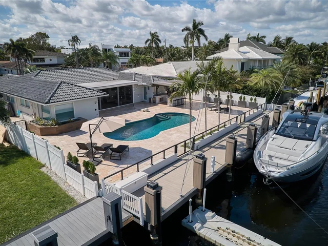 1601 SE 11th St, Fort Lauderdale FL 33316