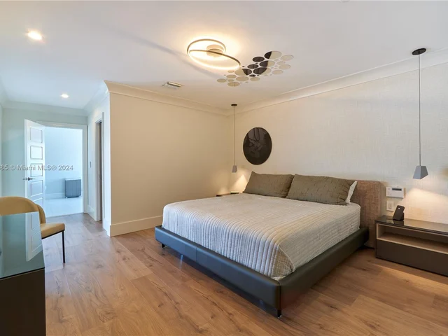 1601 SE 11th St, Fort Lauderdale FL 33316