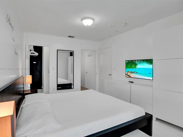 5445 Collins Ave # 14, Miami Beach FL 33140