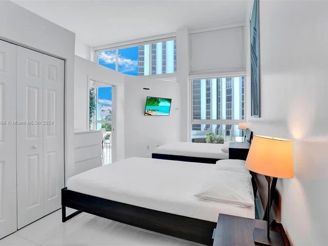 5445 Collins Ave # 14, Miami Beach FL 33140
