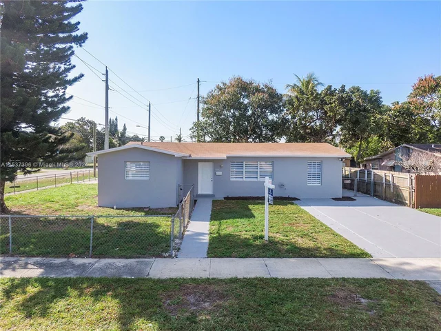 190 NE 173rd St, North Miami Beach FL 33162