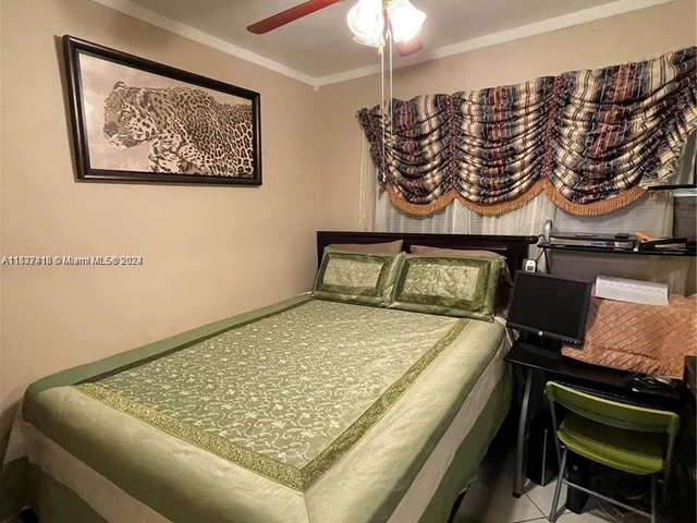 15 NW 197th St, Miami Gardens FL 33169