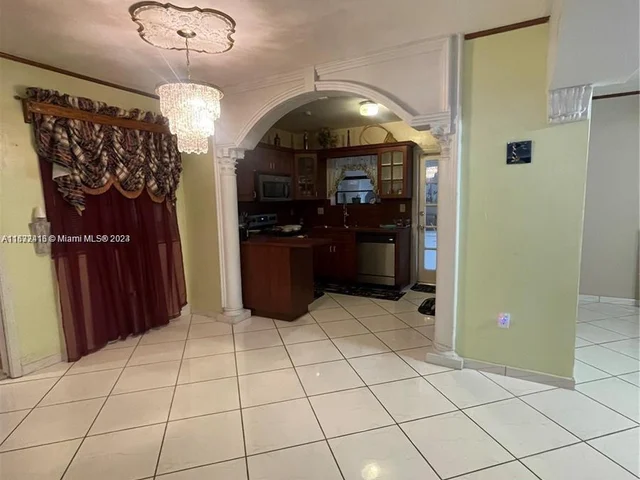 15 NW 197th St, Miami Gardens FL 33169