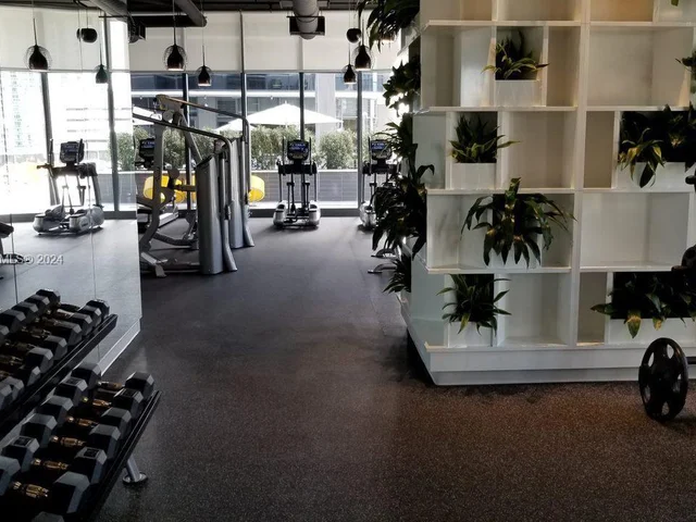 55 SW 9th St # 2608, Miami FL 33130