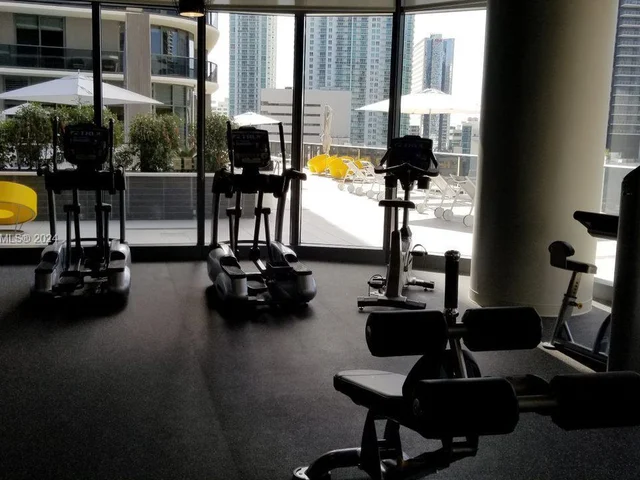 55 SW 9th St # 2608, Miami FL 33130