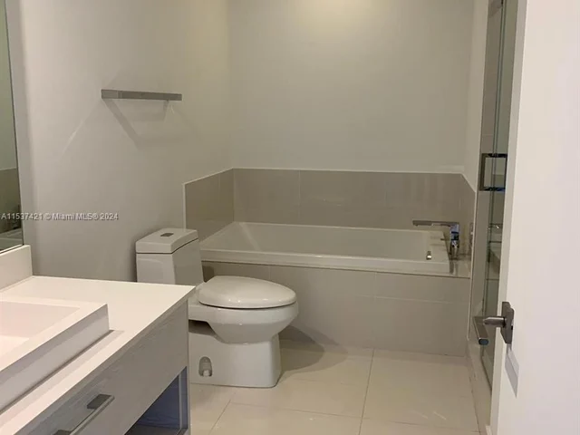 55 SW 9th St # 2608, Miami FL 33130