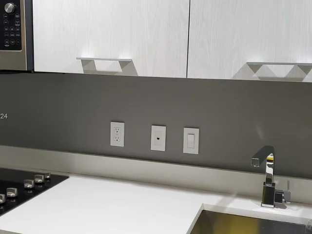 55 SW 9th St # 2608, Miami FL 33130