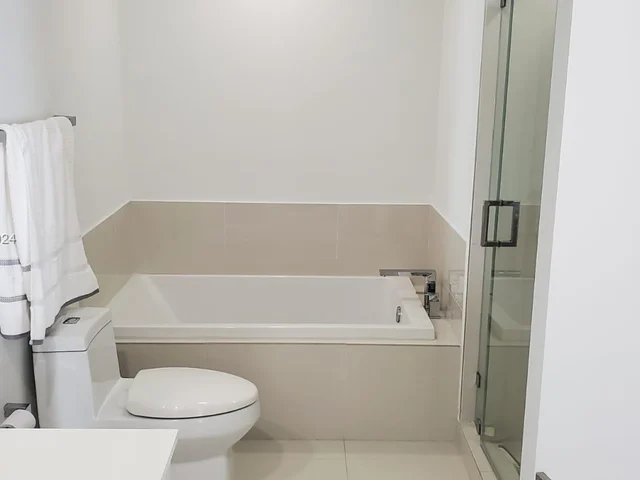 55 SW 9th St # 2608, Miami FL 33130