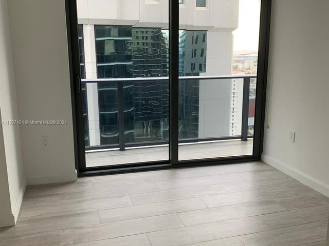 55 SW 9th St # 2608, Miami FL 33130