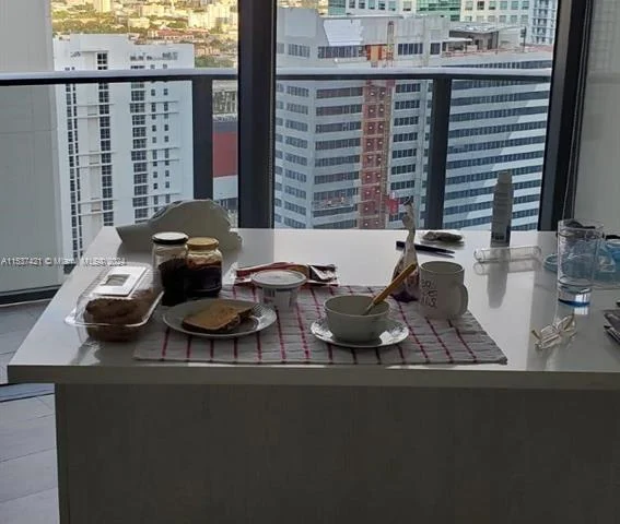 55 SW 9th St # 2608, Miami FL 33130