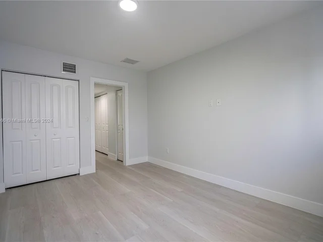 1850 S Treasure Dr # 2, North Bay Village FL 33141