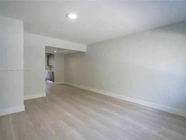 1850 S Treasure Dr # 2, North Bay Village FL 33141