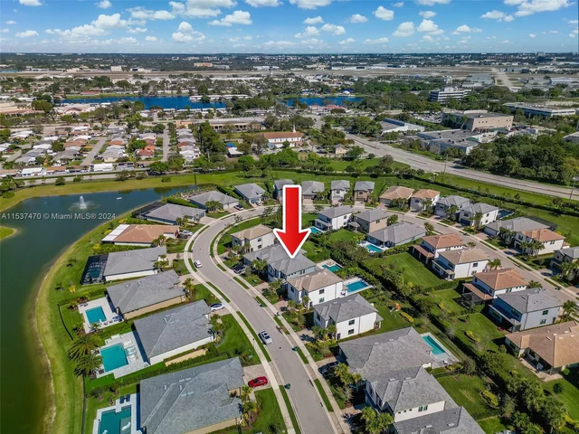 4642 W Pinehurst Trl W, Oakland Park FL 33309
