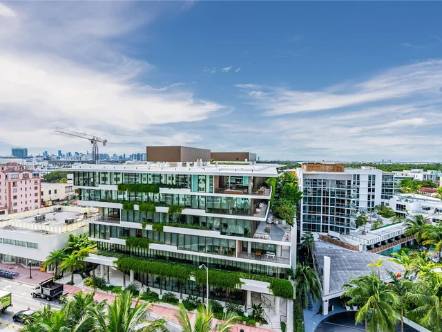 2301 Collins Ave # 926, Miami Beach FL 33139