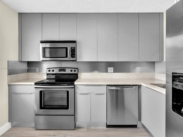 1436 Springside Dr # 1436, Weston FL 33326