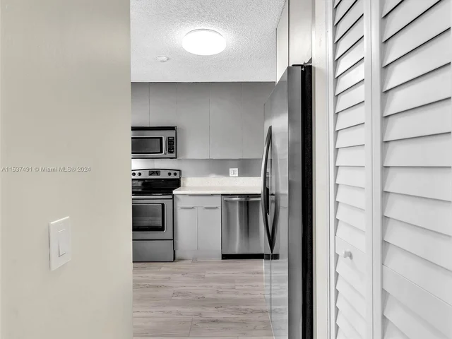 1436 Springside Dr # 1436, Weston FL 33326