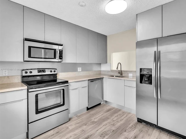 1436 Springside Dr # 1436, Weston FL 33326