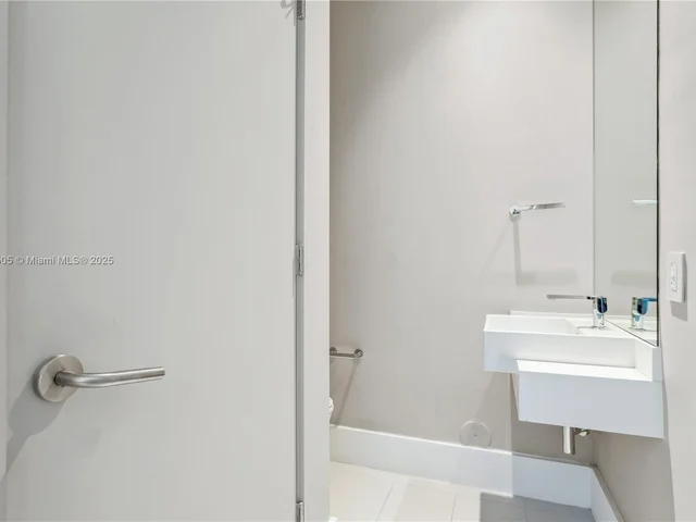 501 NE 31st St # 204, Miami FL 33137