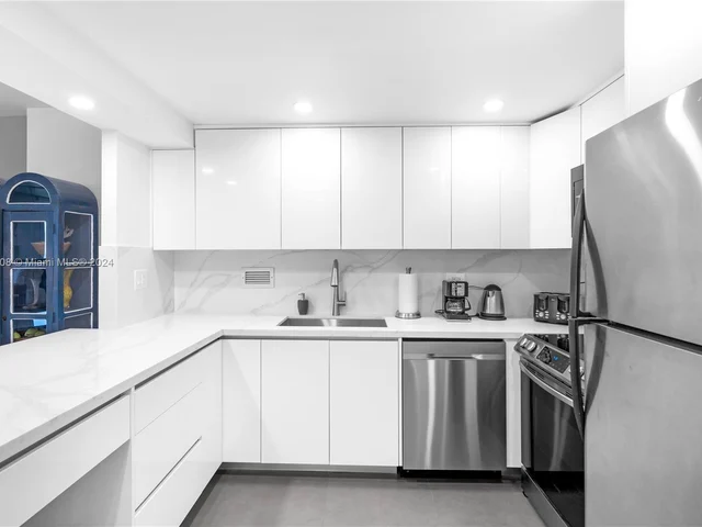 2301 Collins Ave # 1543, Miami Beach FL 33139