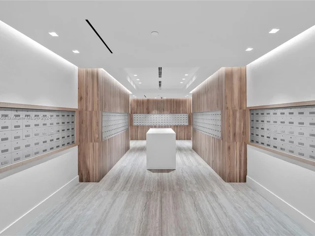 2301 Collins Ave # 1543, Miami Beach FL 33139