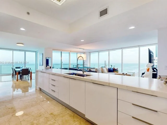 3951 S Ocean Dr # 1601, Hollywood FL 33019