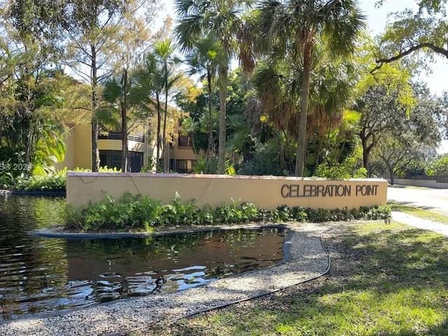 15555 N Miami Lakeway N # 202, Miami Lakes FL 33014