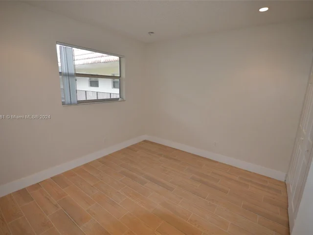 6720 Nova Dr # 205, Davie FL 33317