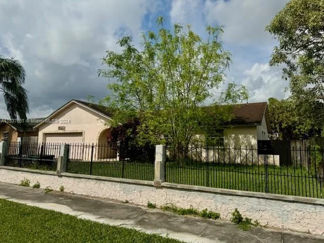 13731 SW 284th St, Homestead FL 33033