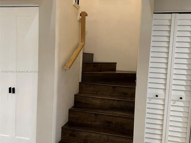 1140 NW 99th Ave # 70, Pembroke Pines FL 33024