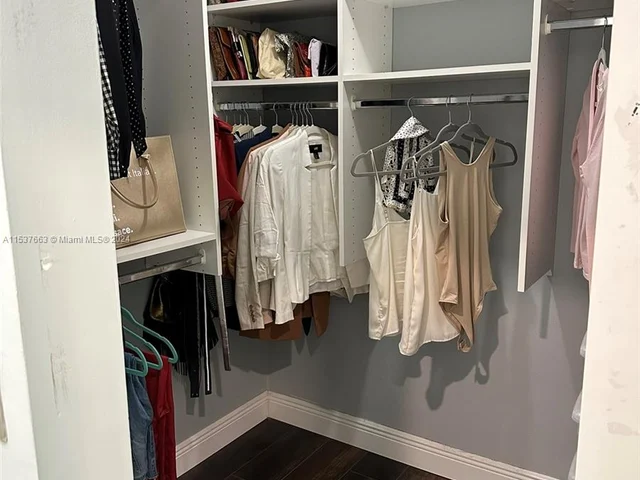 1140 NW 99th Ave # 70, Pembroke Pines FL 33024