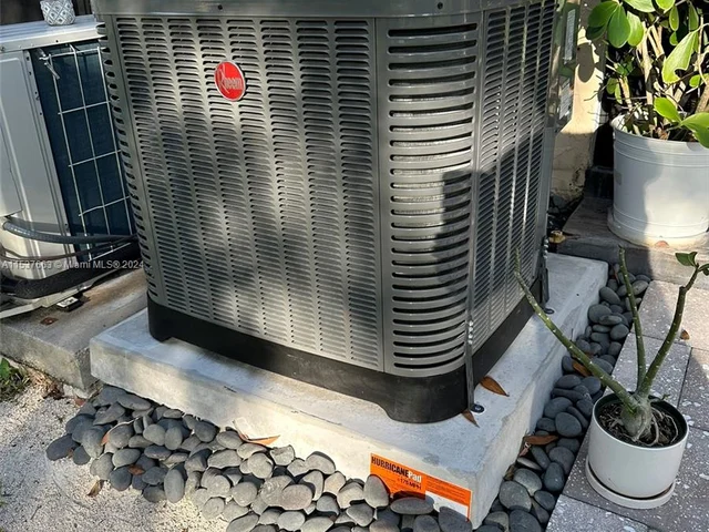 1140 NW 99th Ave # 70, Pembroke Pines FL 33024