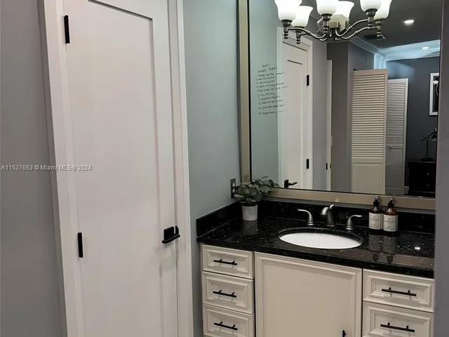 1140 NW 99th Ave # 70, Pembroke Pines FL 33024