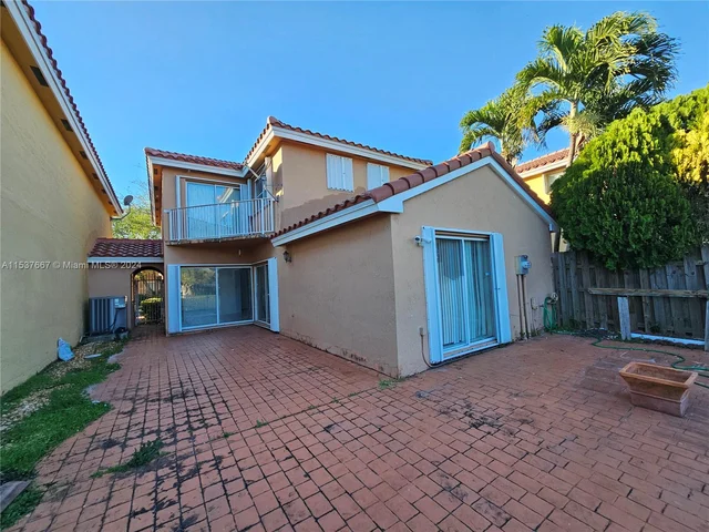 14864 SW 104th St # 14, Miami FL 33196