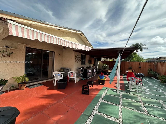 10622 SW 21st Ln # 0, Miami FL 33165