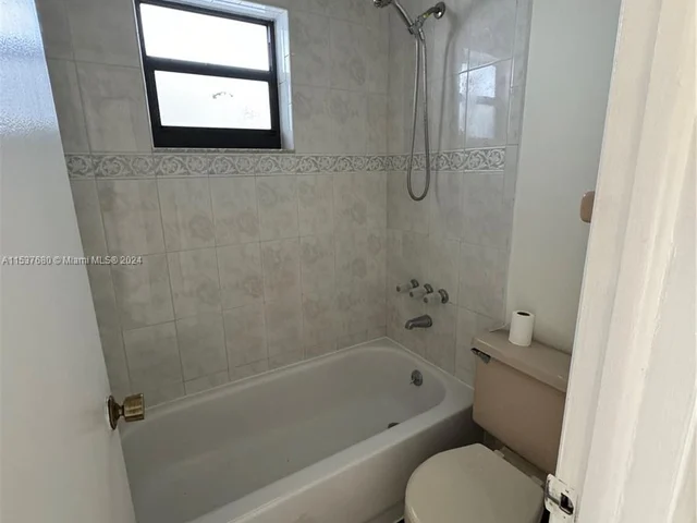 10622 SW 21st Ln # 0, Miami FL 33165