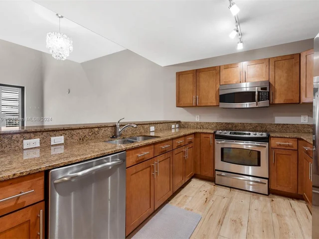 8395 SW 73rd Ave # 105, Miami FL 33143