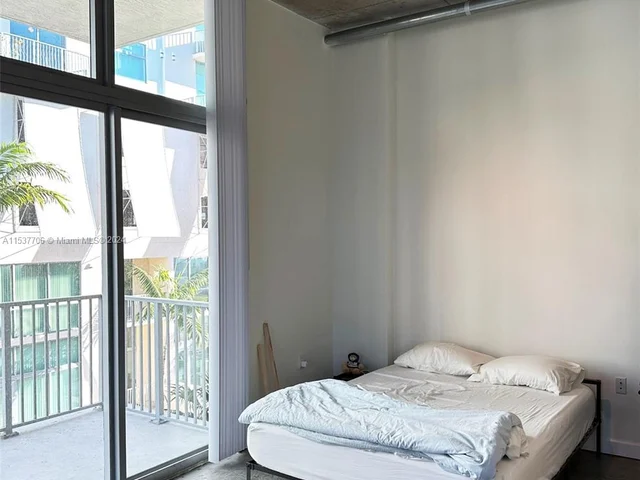 2100 Van Buren St # 319, Hollywood FL 33020